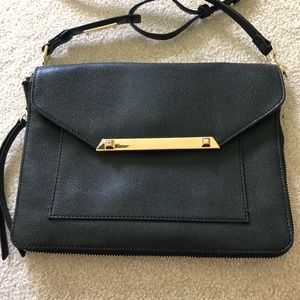 Stella & Dot Tia crossbody bag